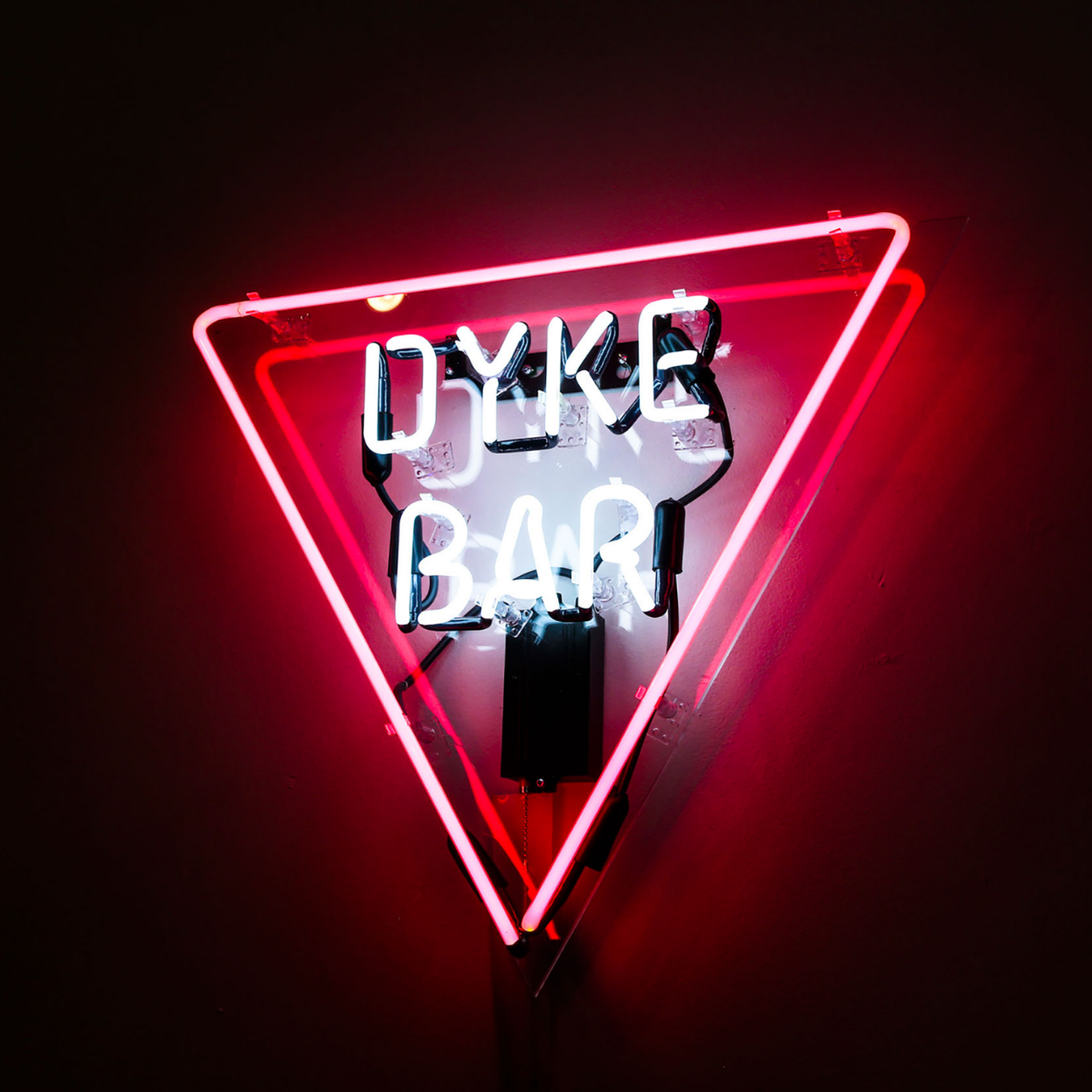 DYKE BAR