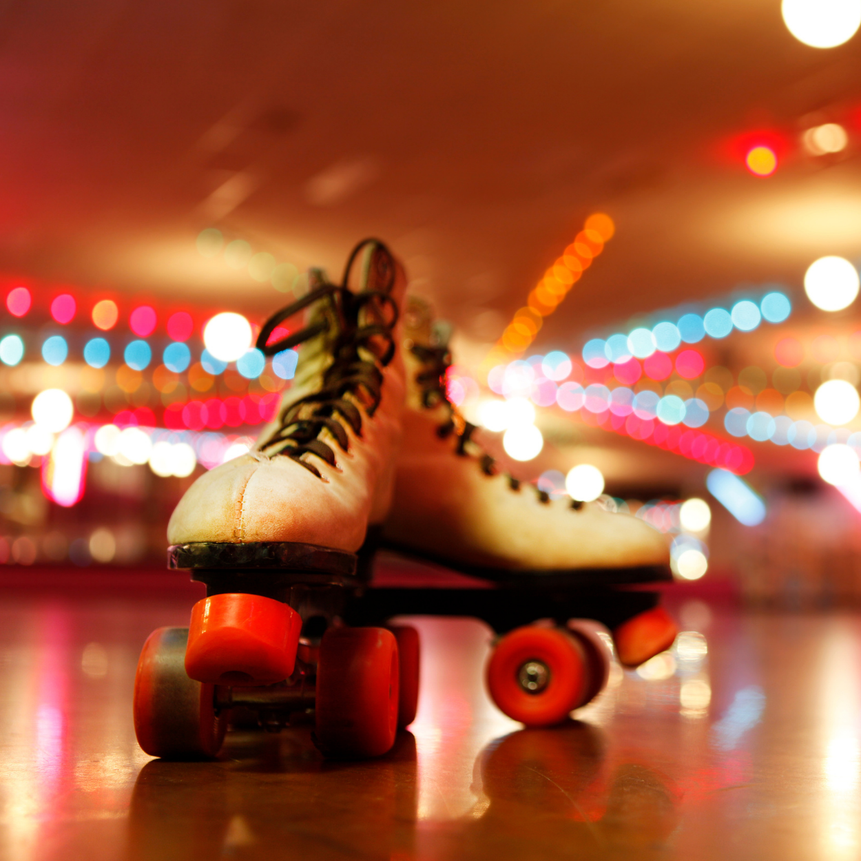 RETRO RAINBOW ROLLER DISCO